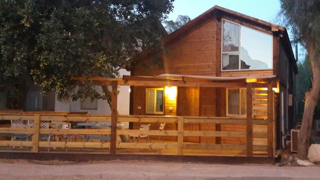 Dead Sea Dawn Villa Neot HaKikar Стая снимка