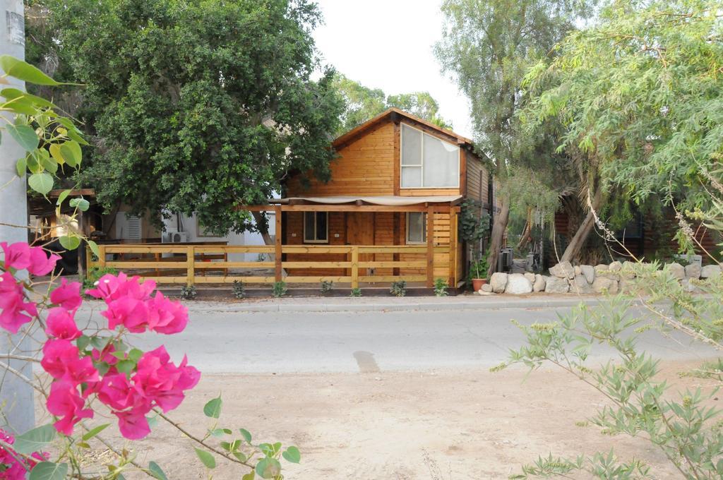 Dead Sea Dawn Villa Neot HaKikar Стая снимка